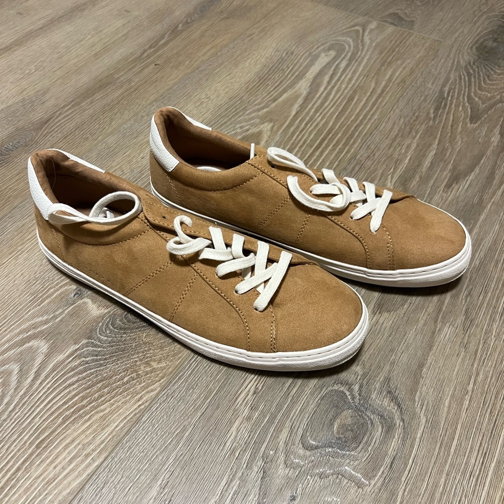 Women’s Casual Tan Sneakers